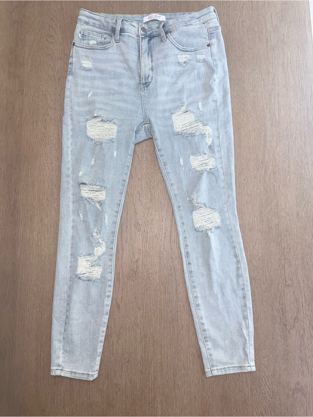 Judy Blue Light Wash Distressed Skinny Jeans 13/31 Stretch JB86491L